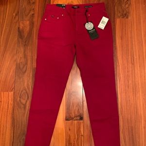 Curve Appeal Minimalist Jegging